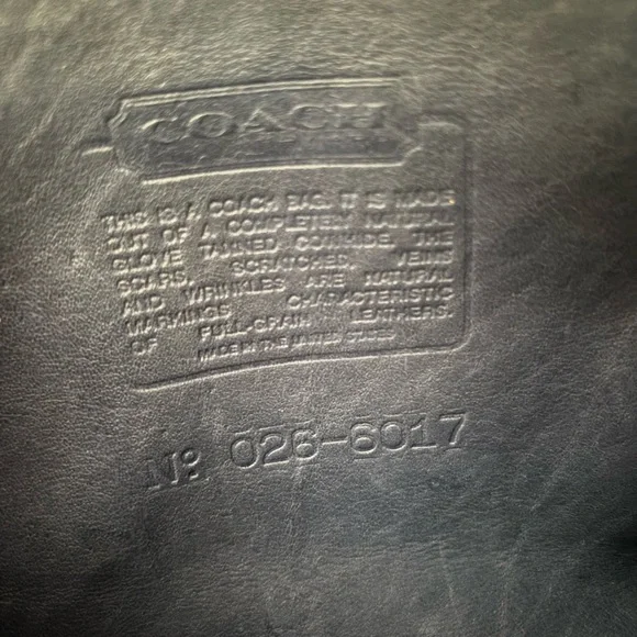 Vintage Coach Blue Leather Crossbody Bag - Picture 7 of 9